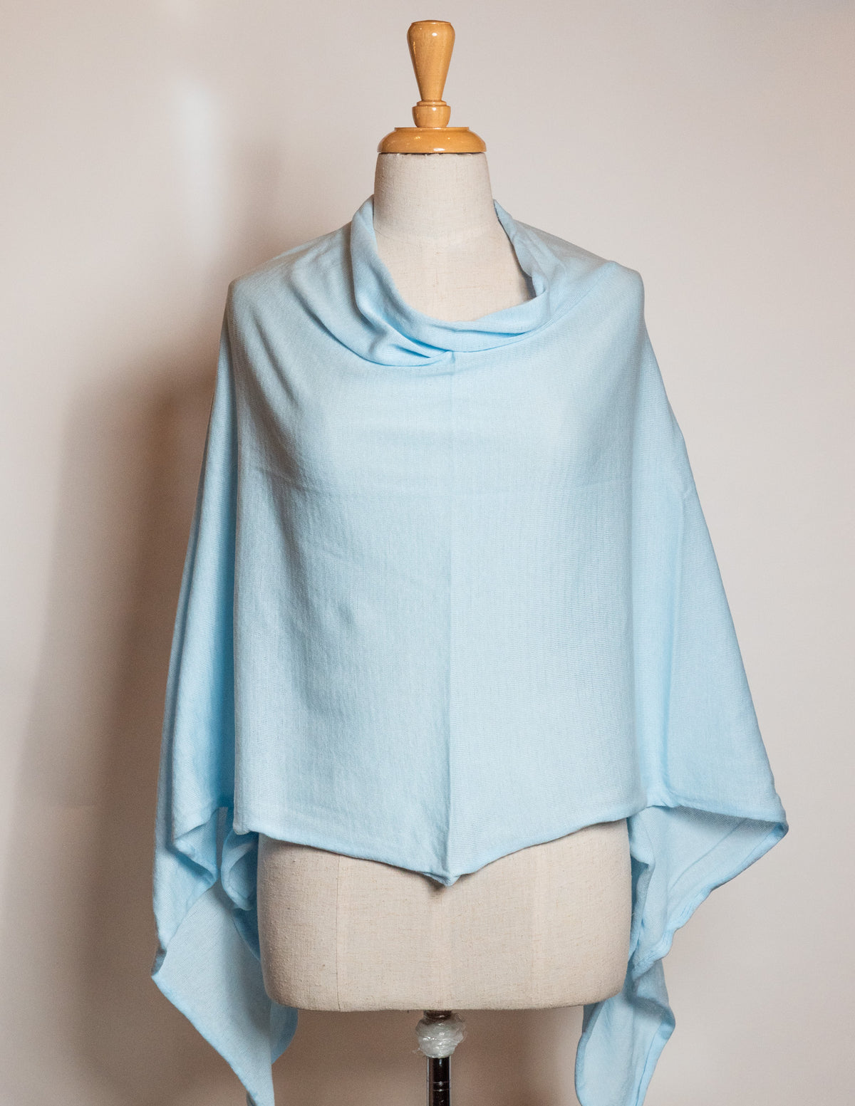 Light best sale poncho shawl